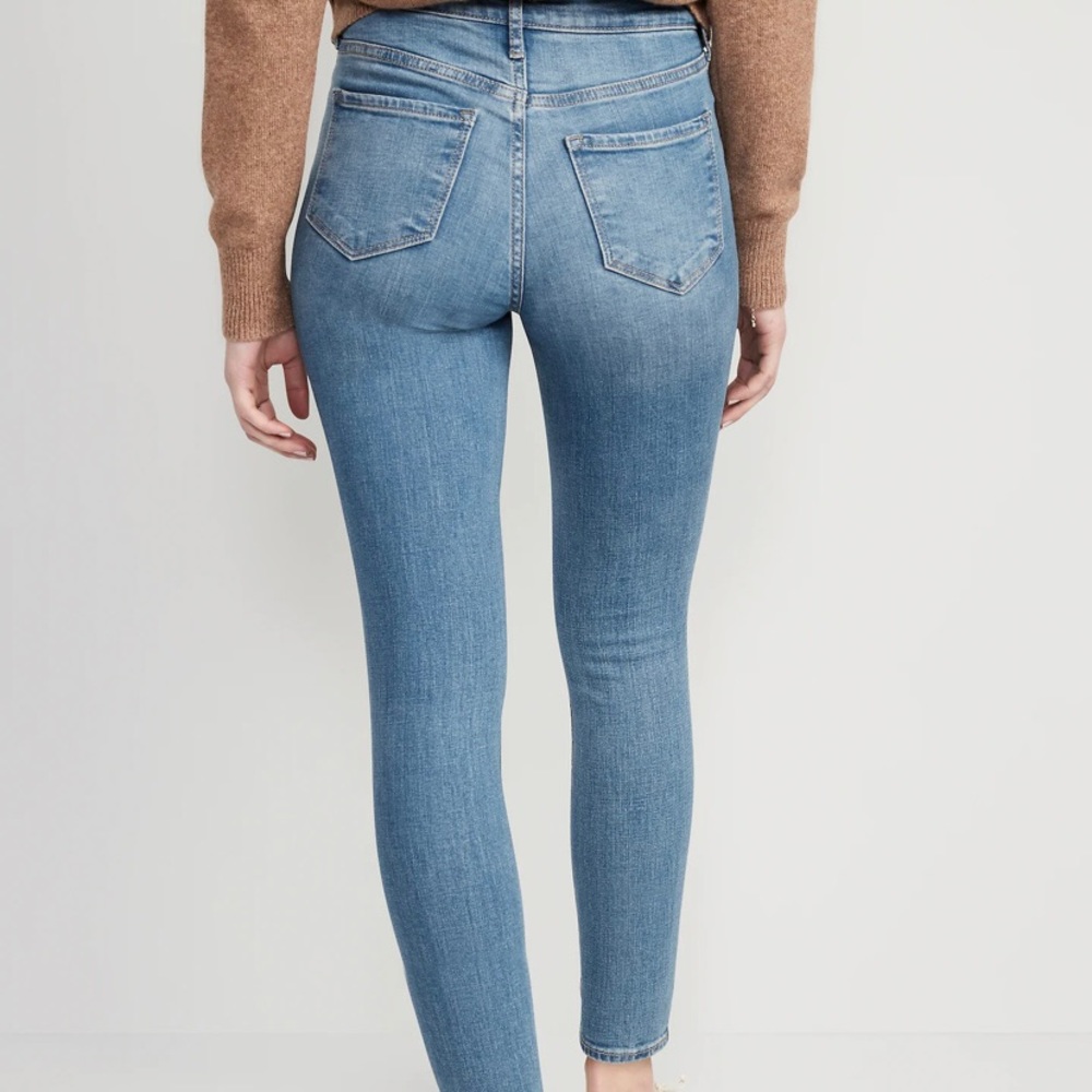 Old Navy Rockstar Light Wash Skinny Jeans
